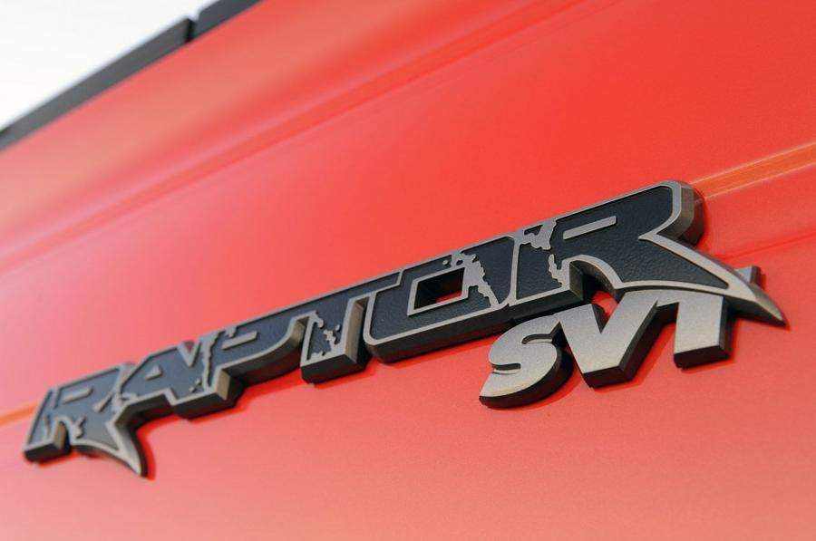  Ford F-150 SVT Raptor 2010 года  (фото 97 из 295)